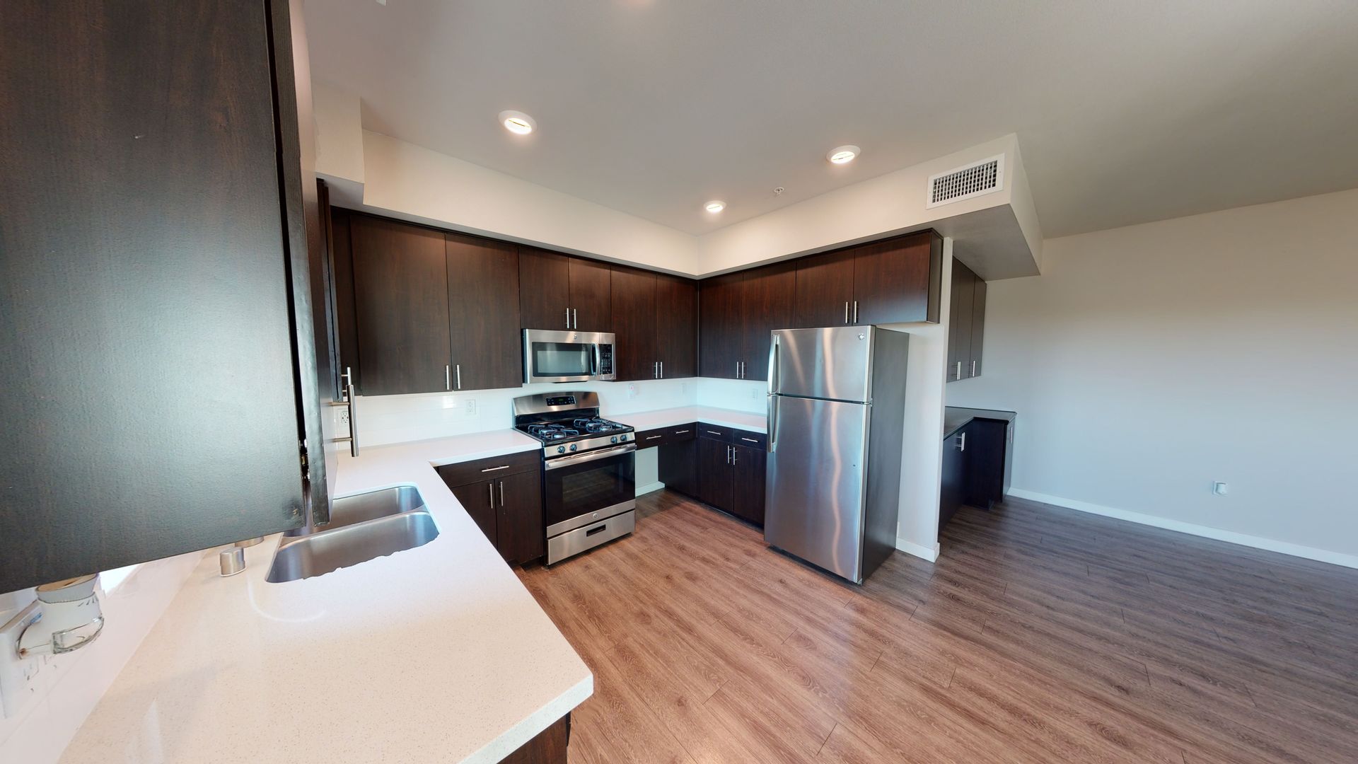 Los Angeles Apartment: 1432 N Curson Avenue