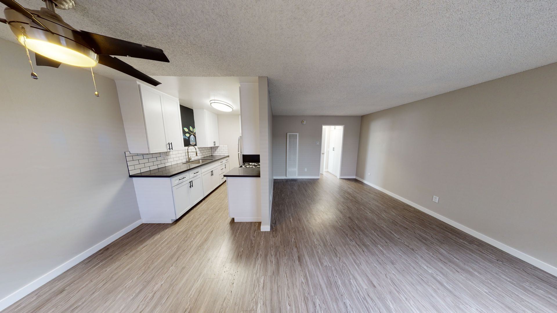 LOS ANGELES Apartment: 343 N. AVENUE 52