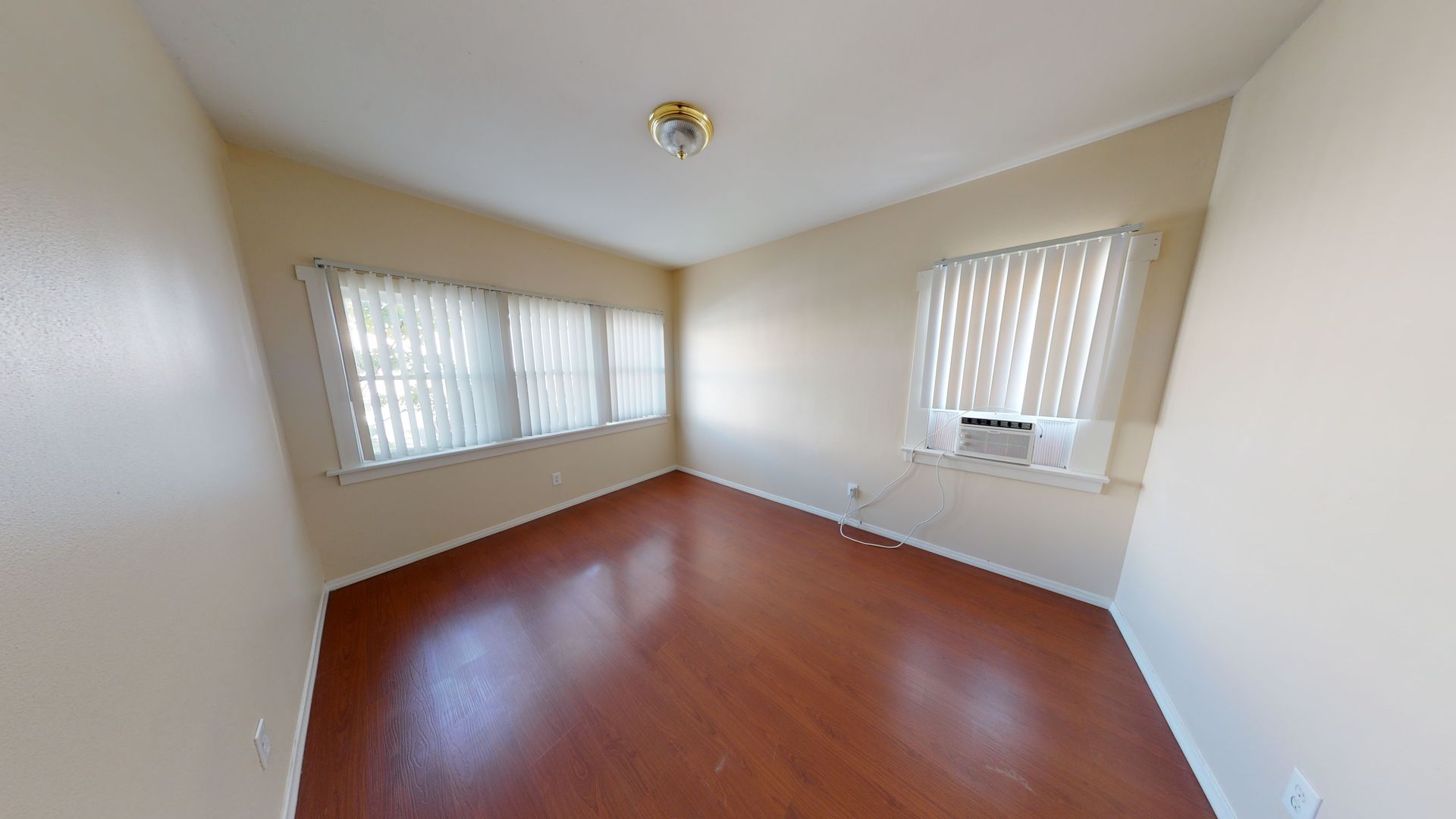 SOUTH PASADENA Apartment: 1020 FAIR OAKS AVENUE