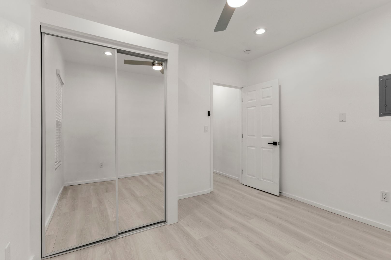 Los Angeles Apartment: 3215 W. 18th Street