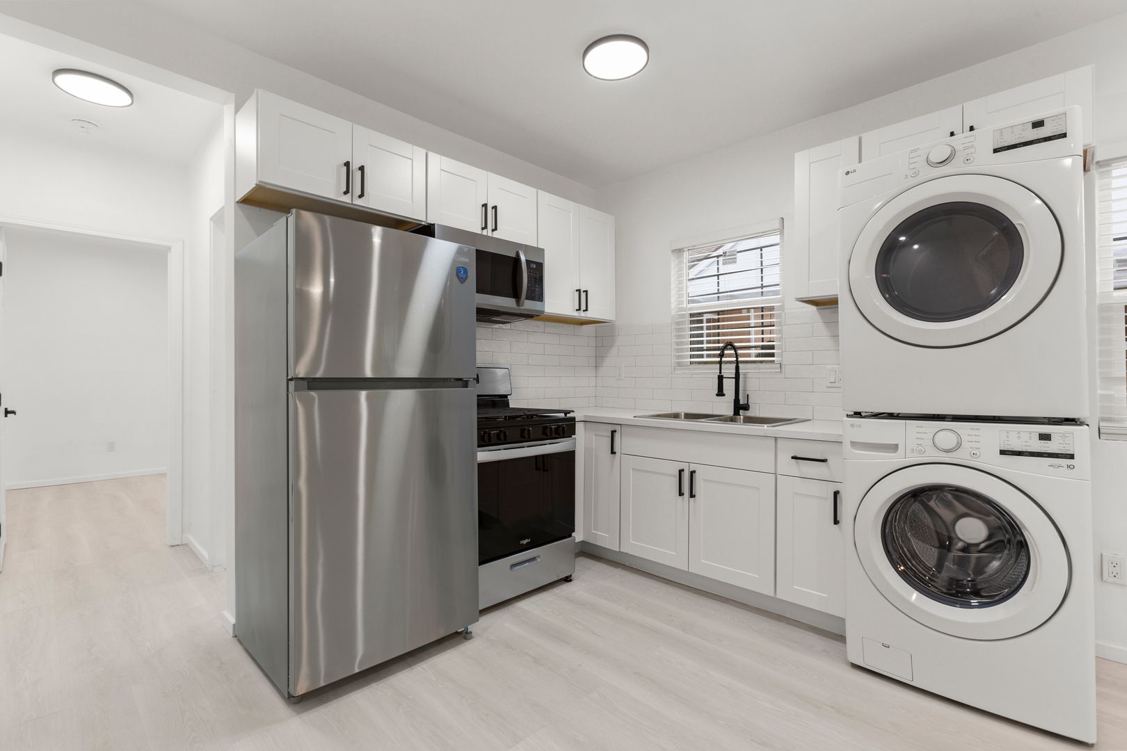 Los Angeles Apartment: 3215 W. 18th Street