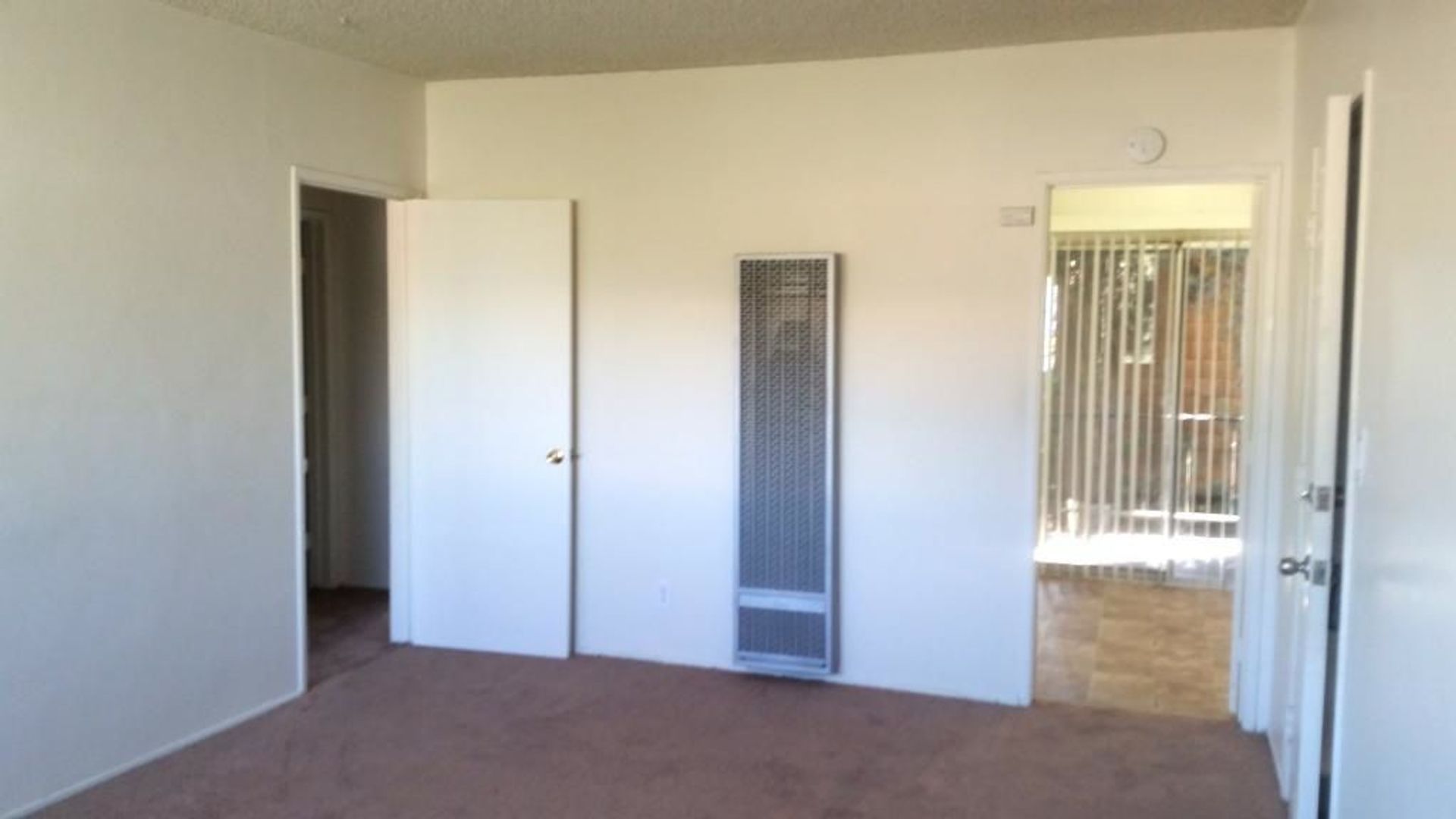 PASADENA Apartment: 253 E. GLENARM ST.,