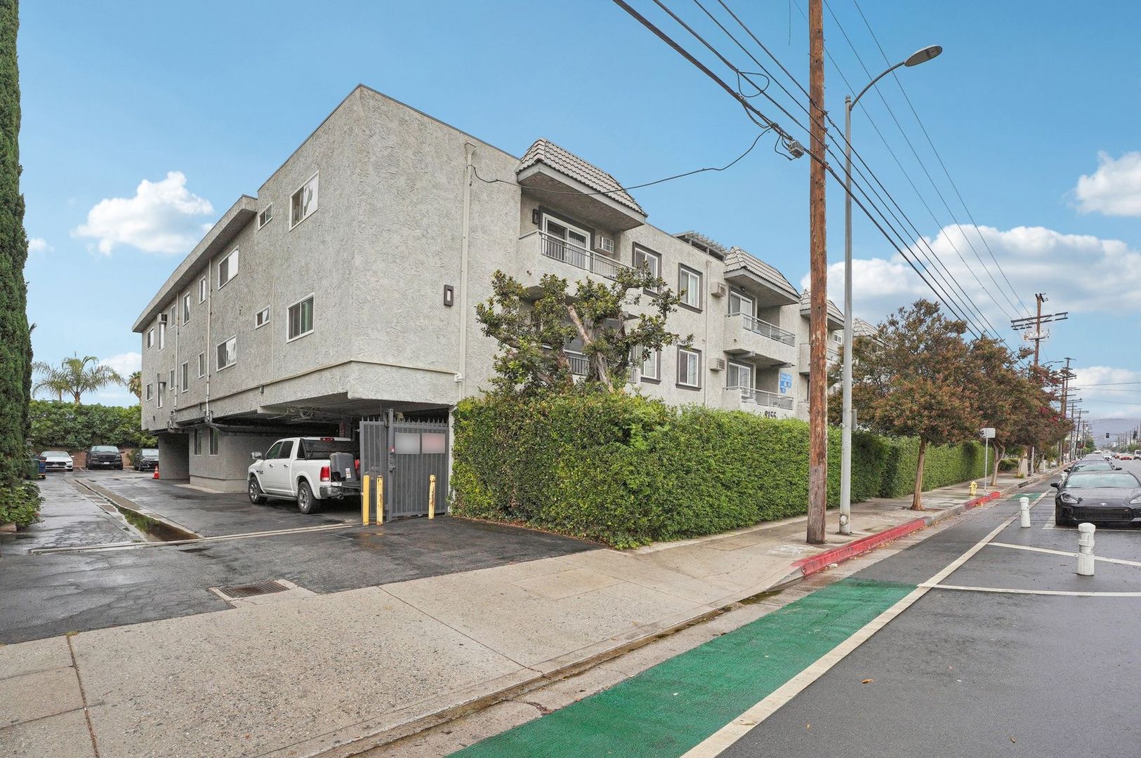 RESEDA Apartment: 8155 RESEDA BLVD.,