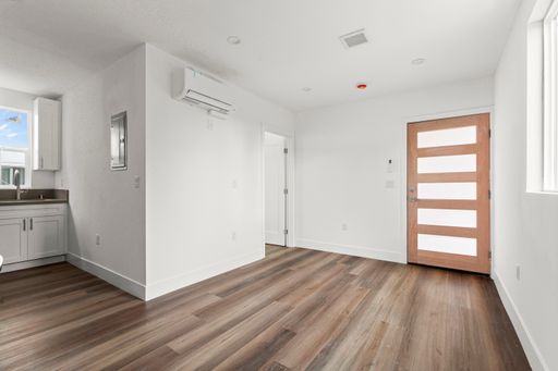 Welcome Home | Newly Upgraded – photo 1