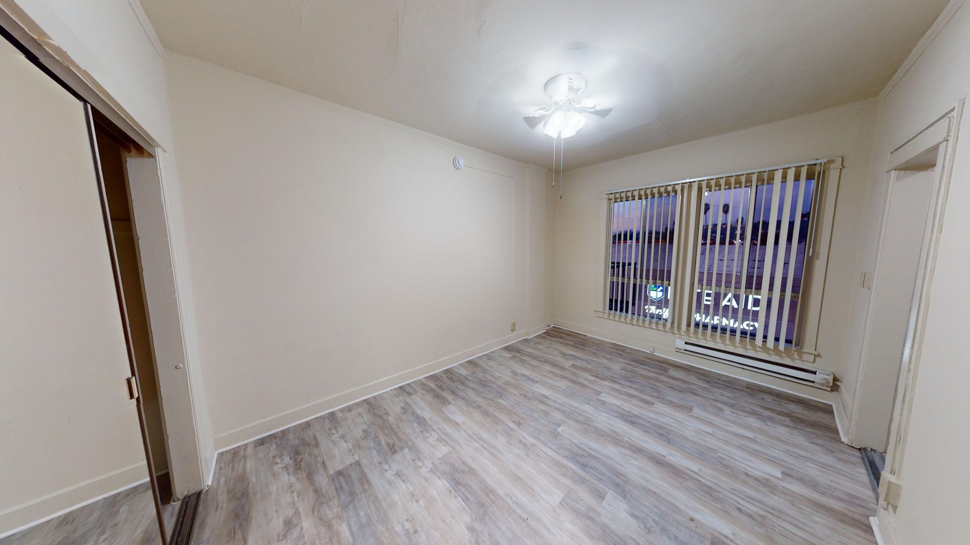 LOS ANGELES Apartment: 2532 DALY STREET