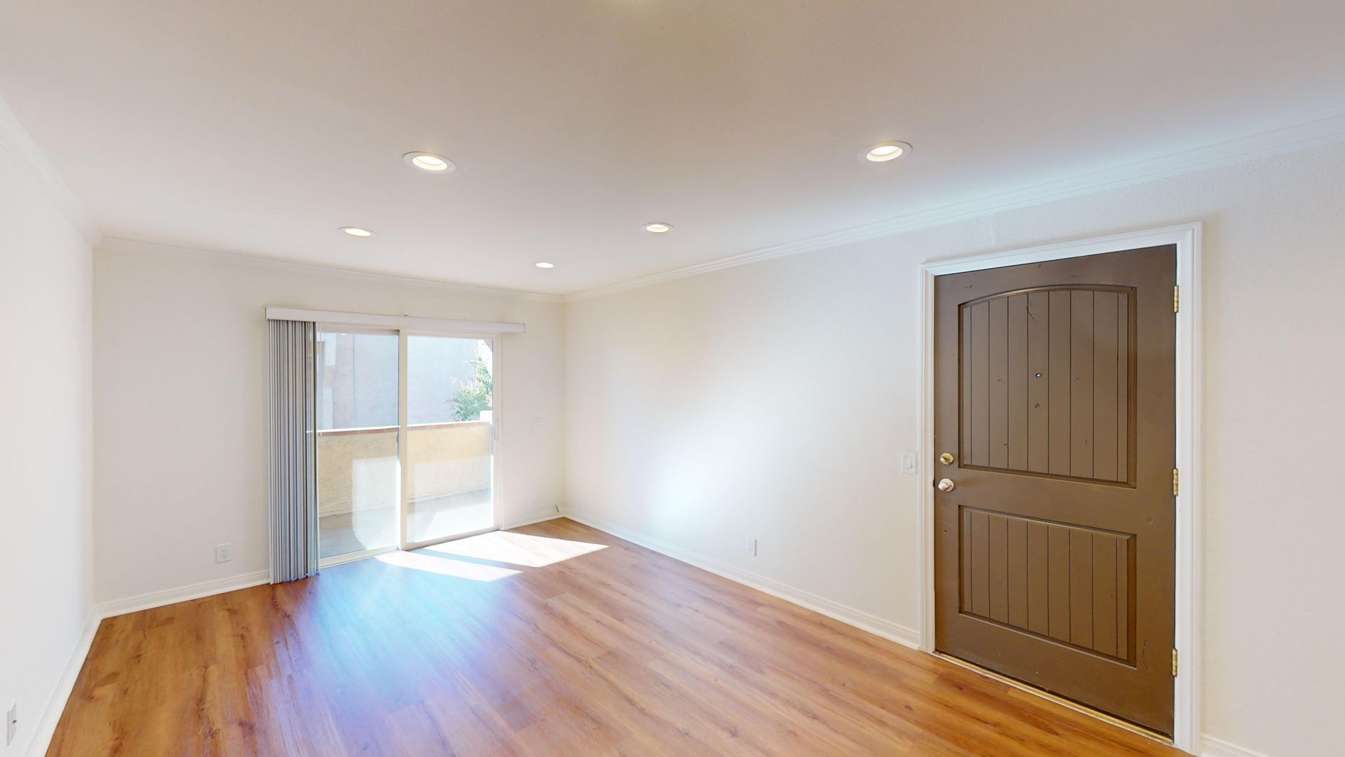 West Hills Apartment: 22833 Vanowen Street