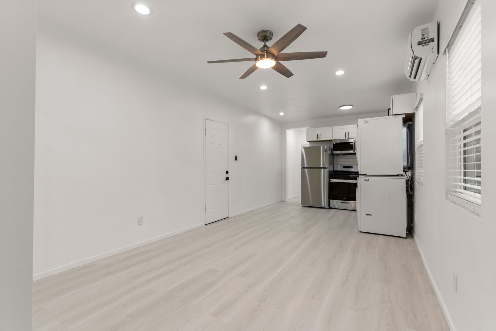 Los Angeles Apartment: 3215 W. 18th Street