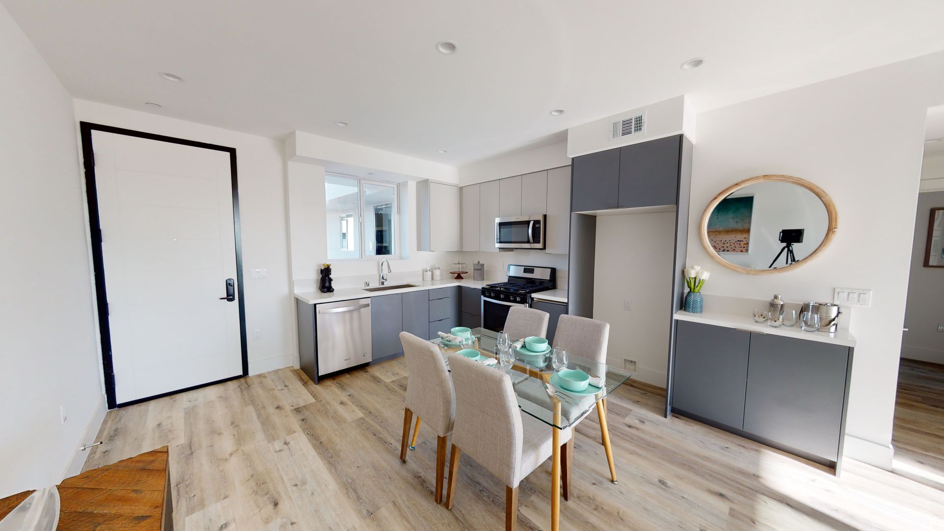 VAN NUYS Apartment: 14540 ERWIN STREET