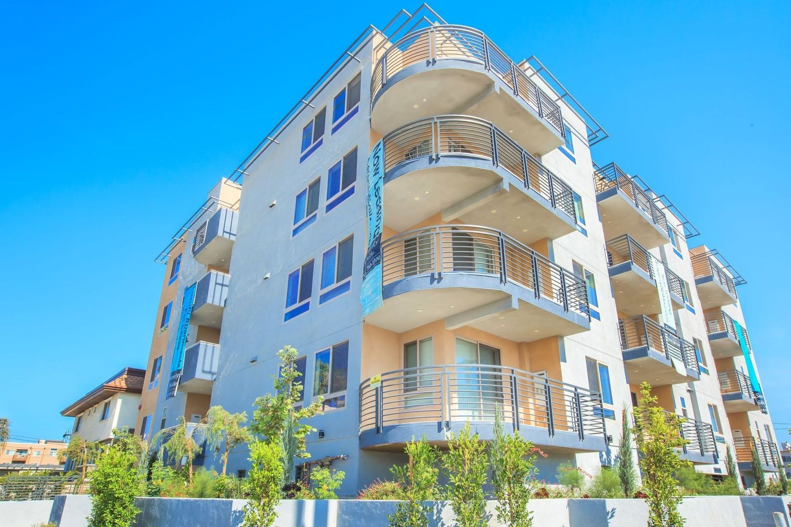 NORTH HOLLYWOOD Apartment: 11055 CUMPSTON ST.