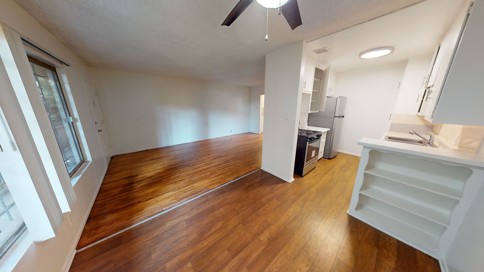 Los Angeles Apartment: 11700 S. Normandie Avenue