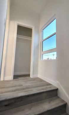 1565 S Hobart – photo 1