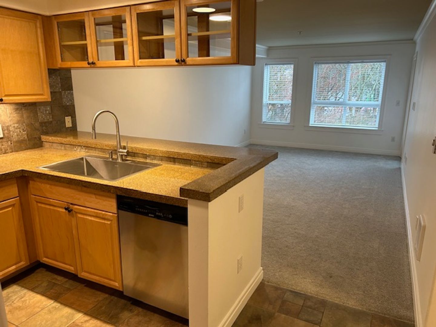 Seattle Condo: 2805 NE 125th St #303