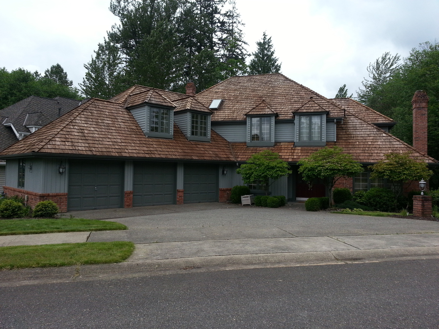 Bellevue House: 17109 SE 47th Pl,