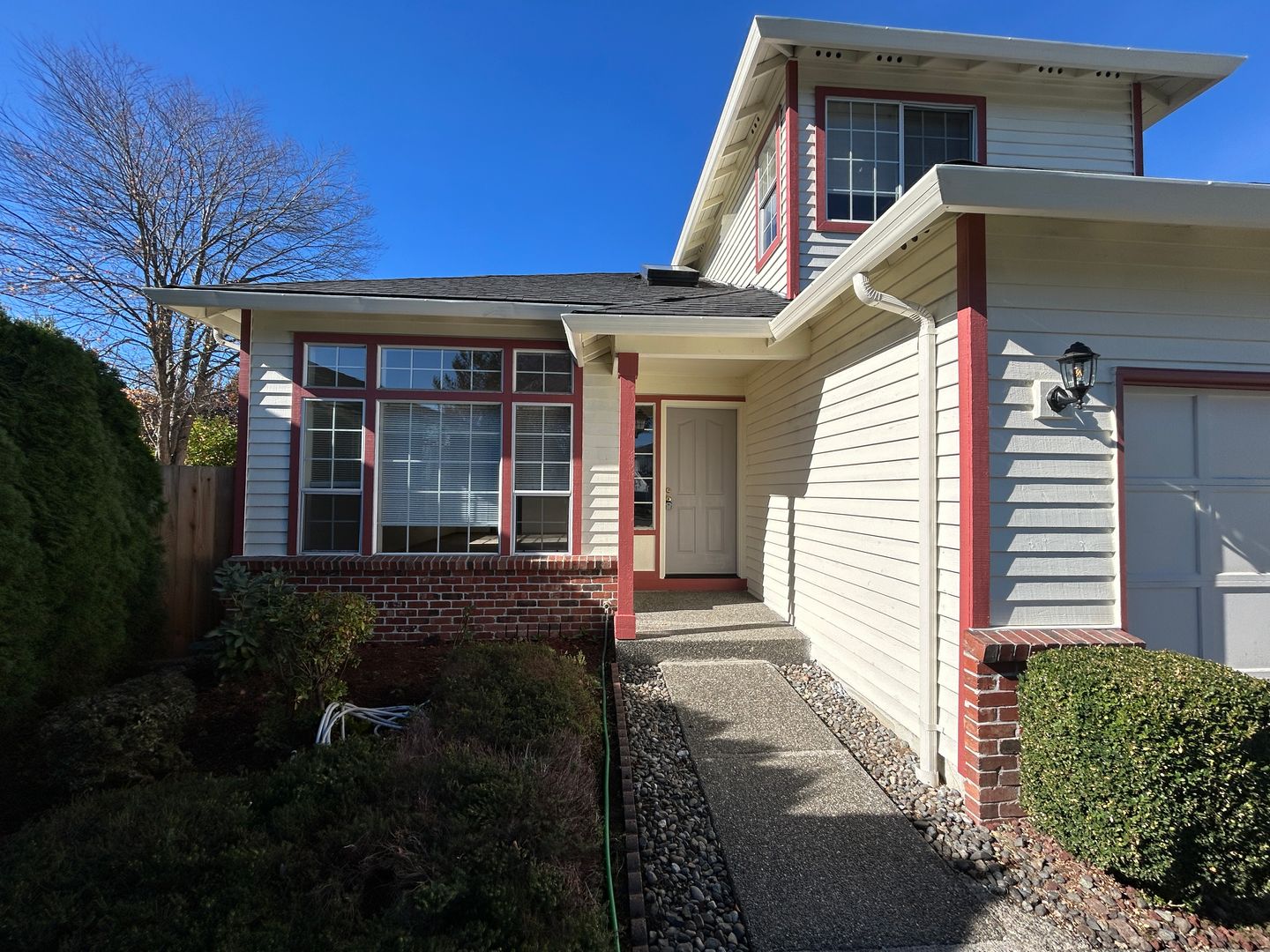 Marysville House: 5508 64th Pl NE