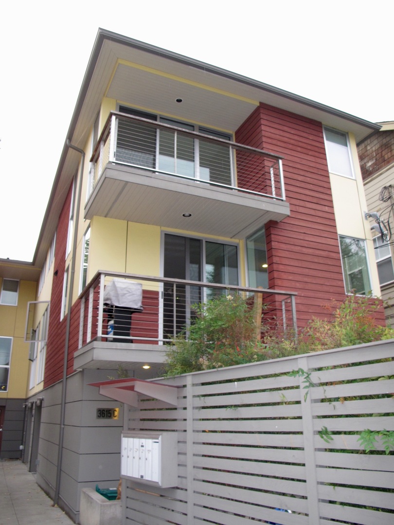 Seattle House: 3615 Phinney Ave N #C