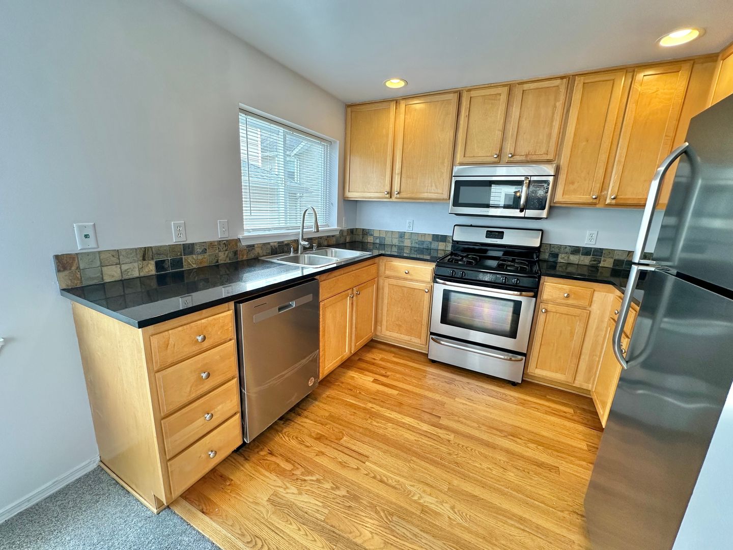 Seattle Townhome: 9414 Linden Ave N