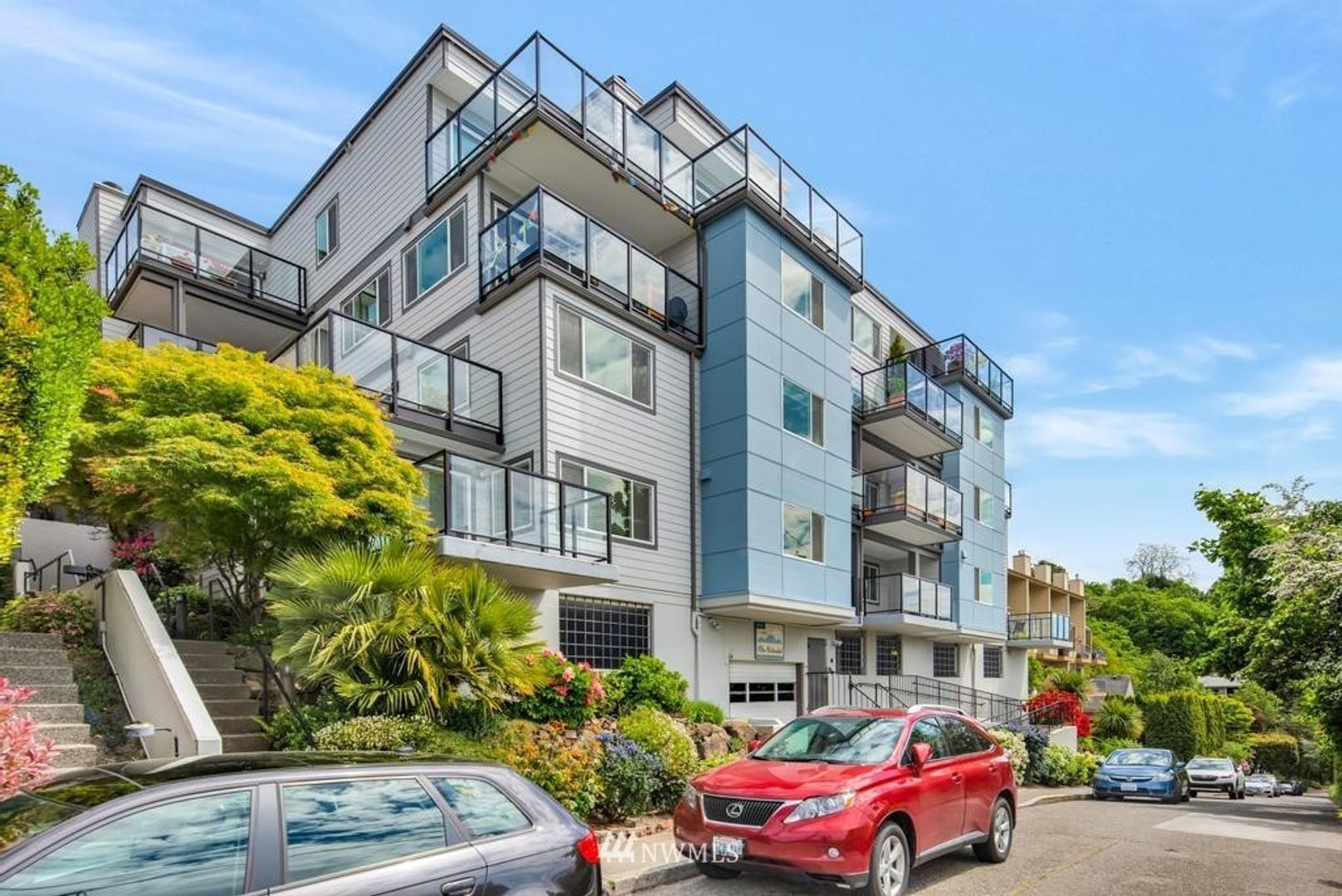 Seattle Condo: 2040 13th Ave W