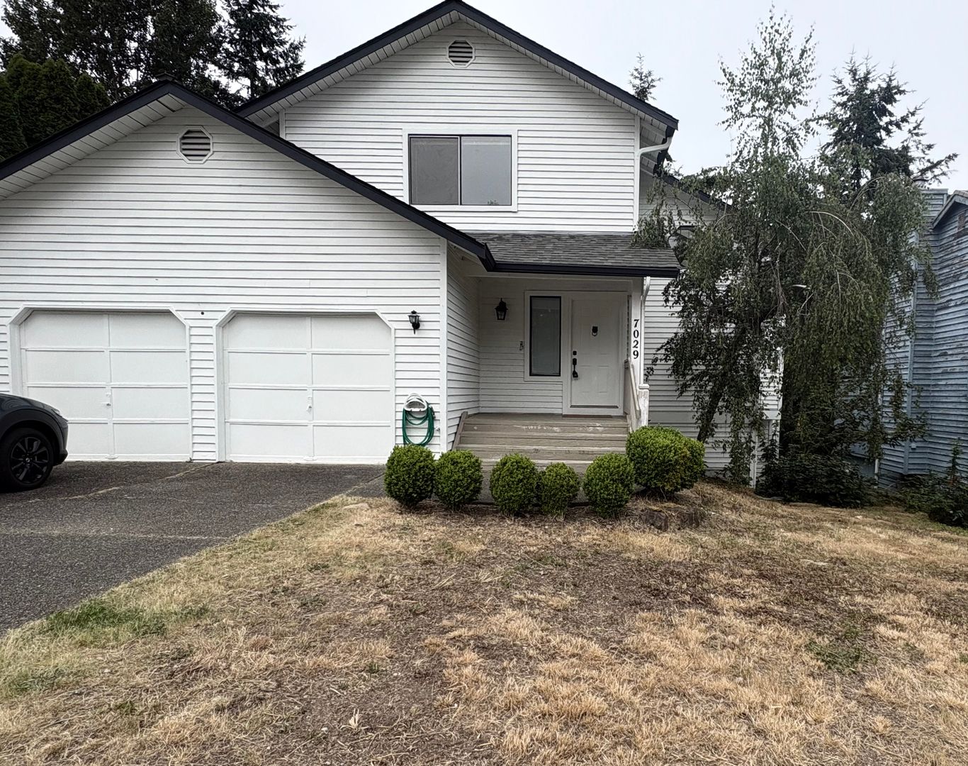 Newcastle House: 7029 119th Pl SE
