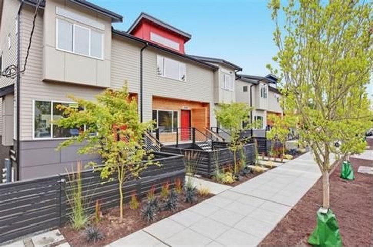 Seattle Townhome: 12022 32nd Ave NE, Unit B