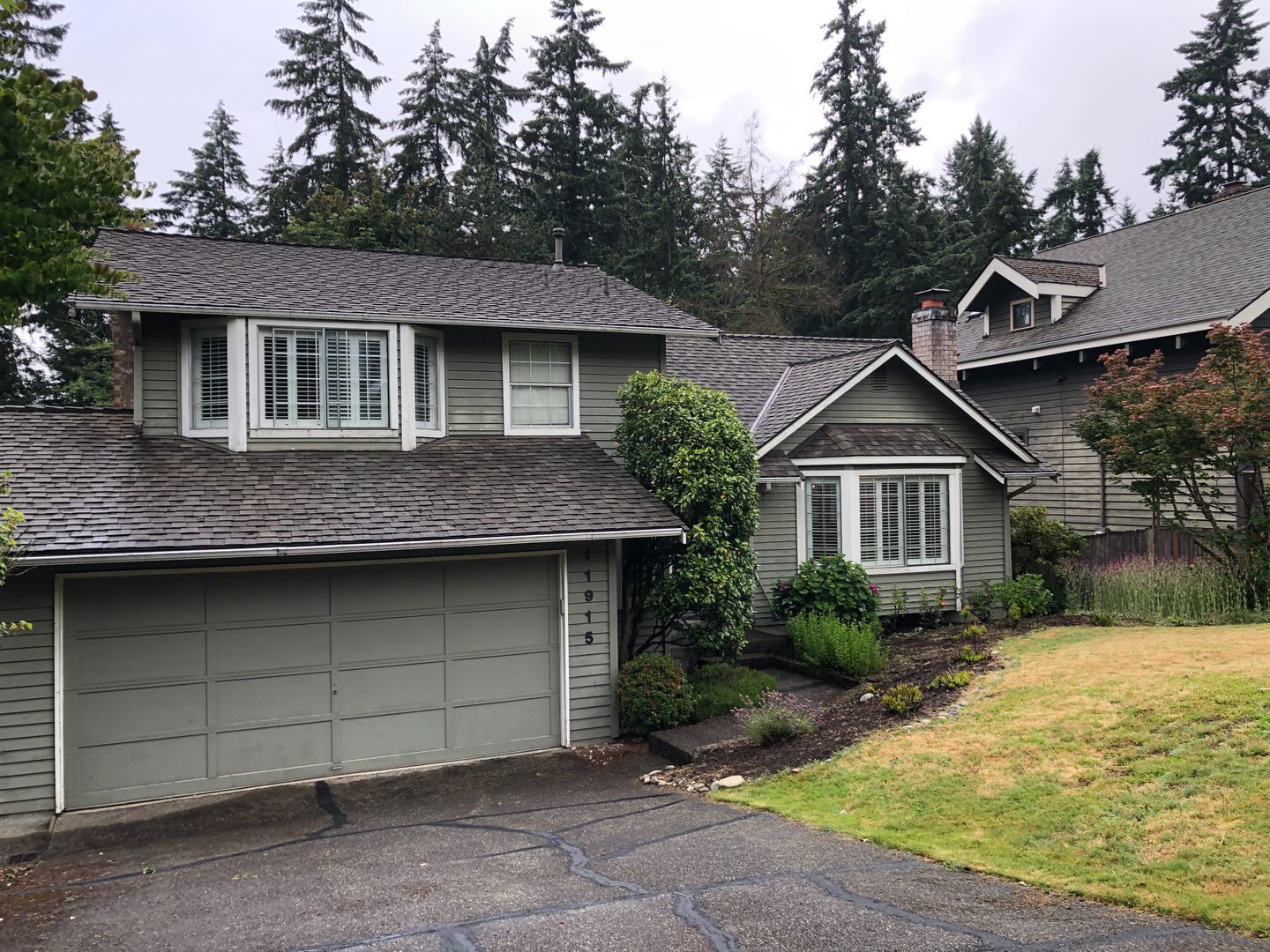 Kirkland House: 11915 80th Pl NE