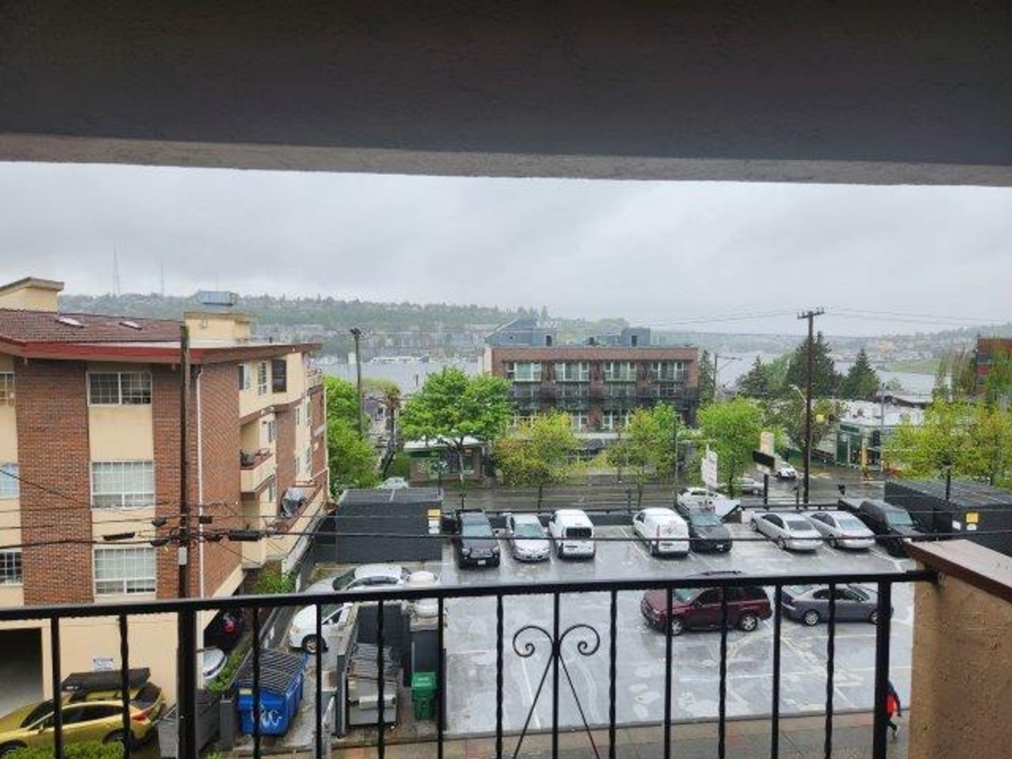 Seattle Apartment: 2231 Franklin Ave E