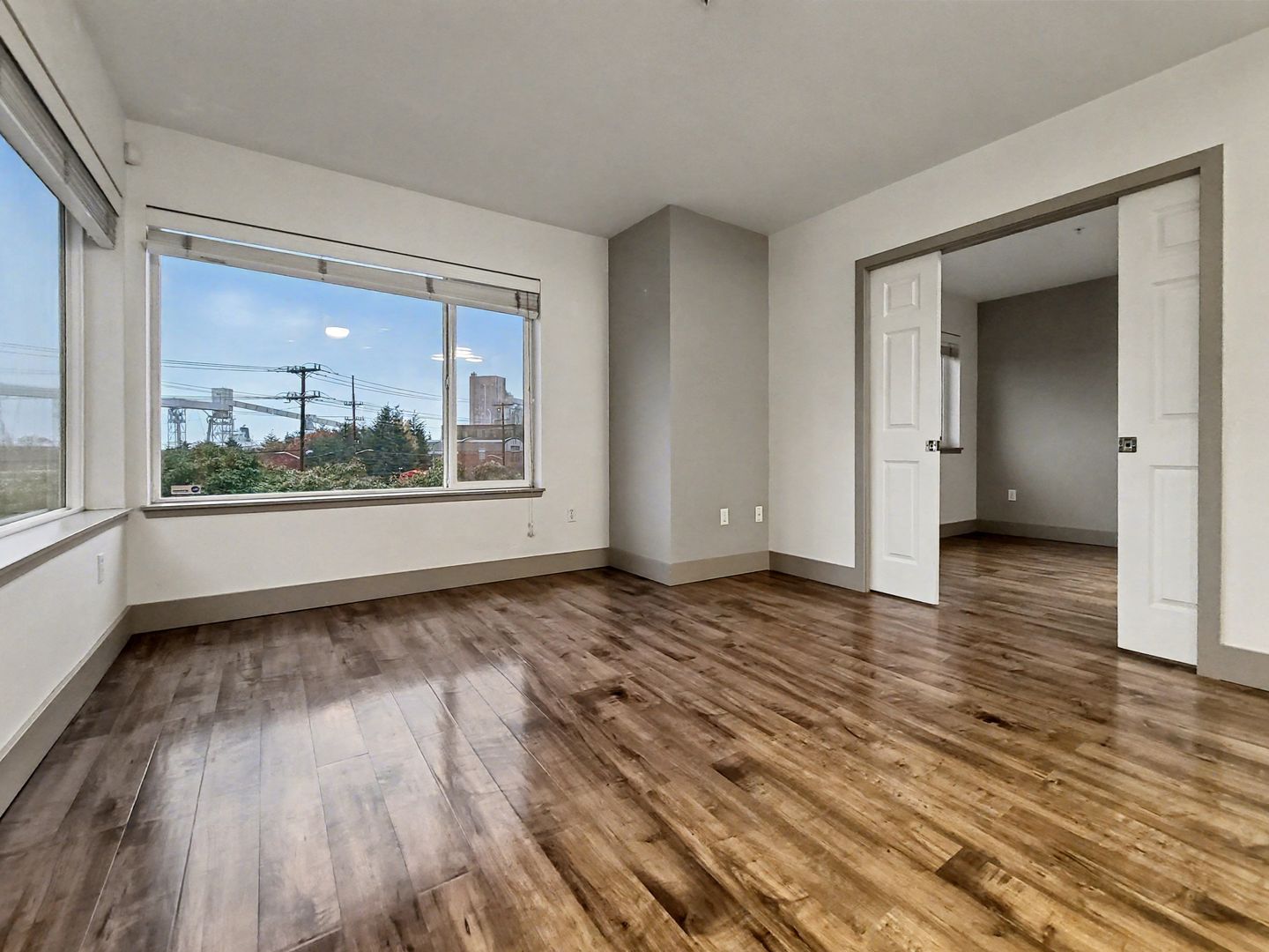 Seattle Condo: 524 6th Ave W #106