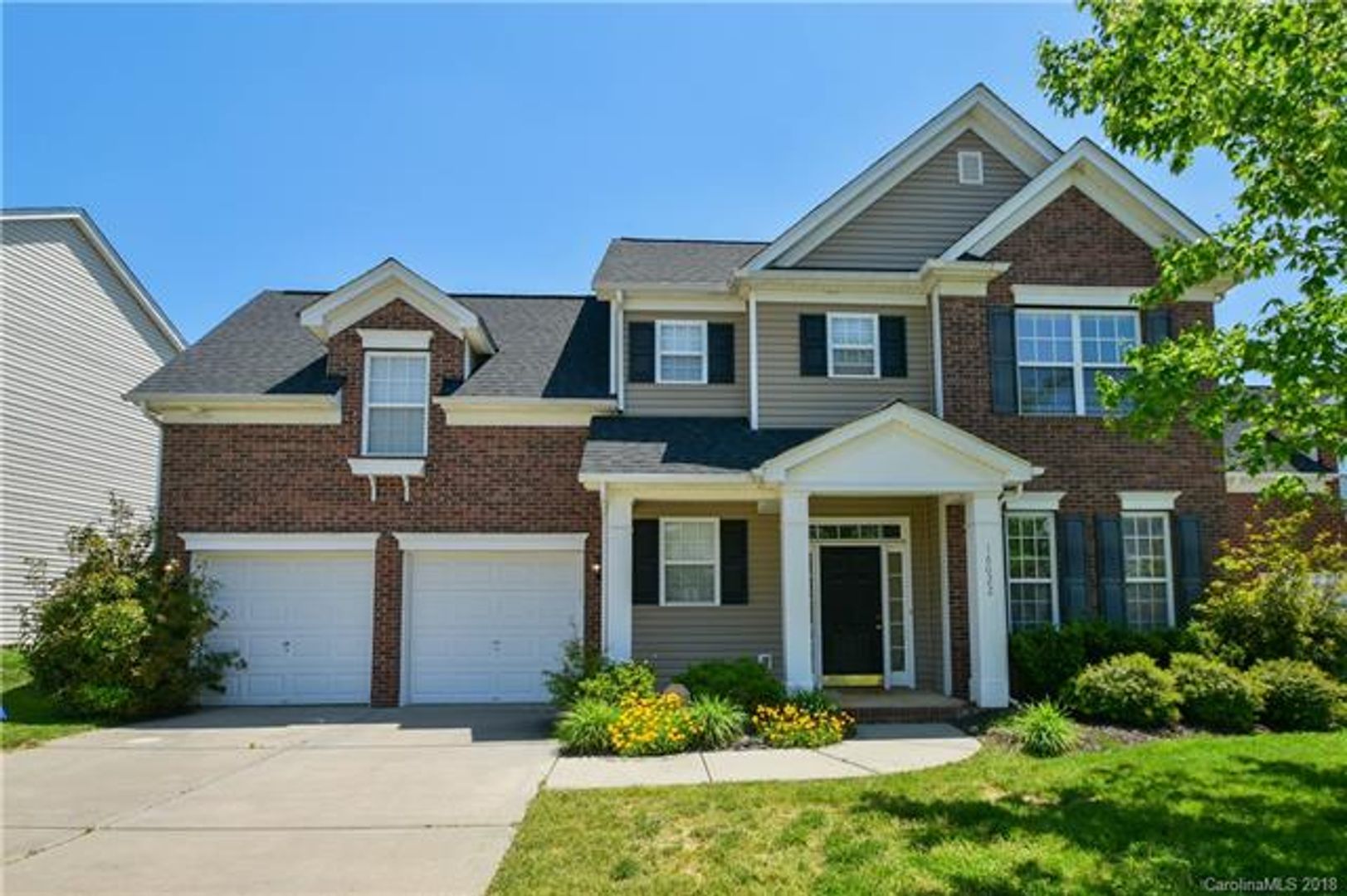Charlotte House: 16022 Prescott Hill Ave