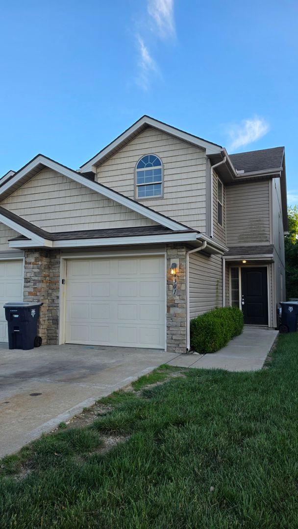 Kansas City House: 4301 NE 83rd St