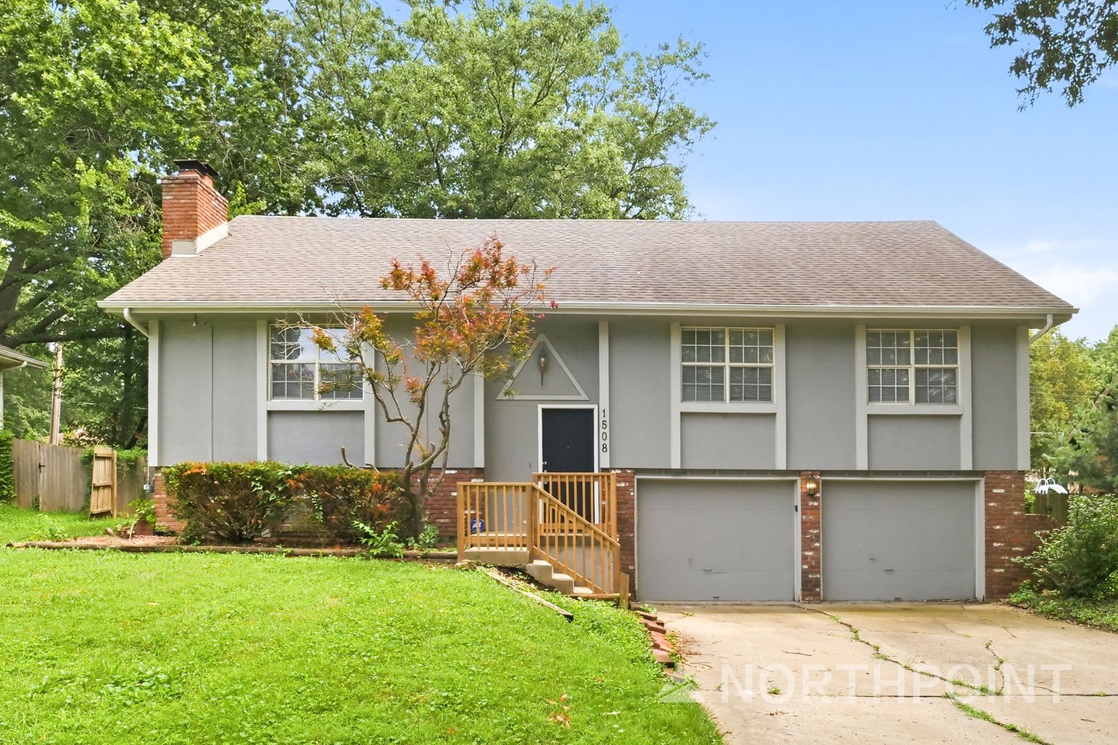 Blue Springs House: 1508 SW 20th St