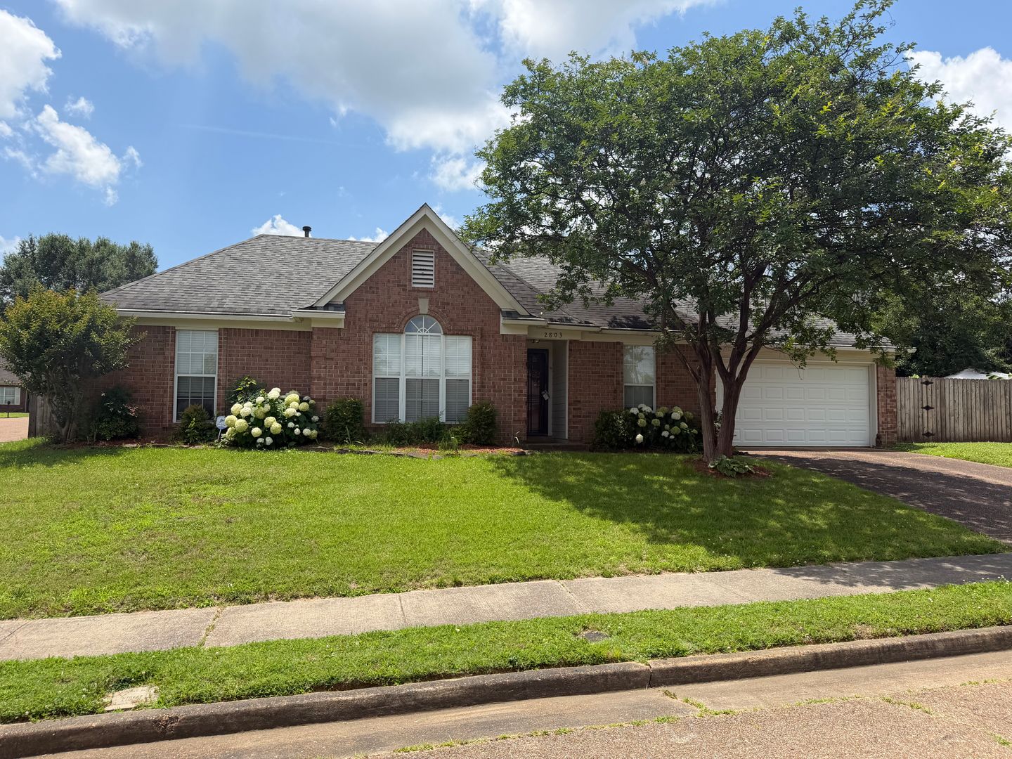 Cordova House: 2803 Garden Park Dr