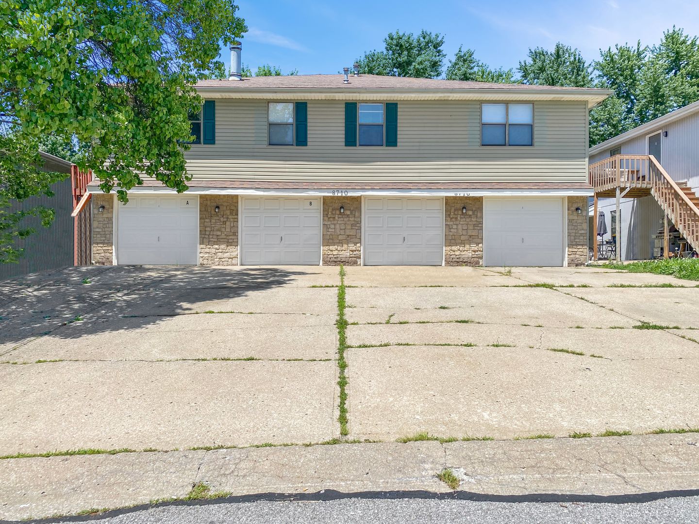 Kansas City Apartment: 8710 NW 82nd Ter