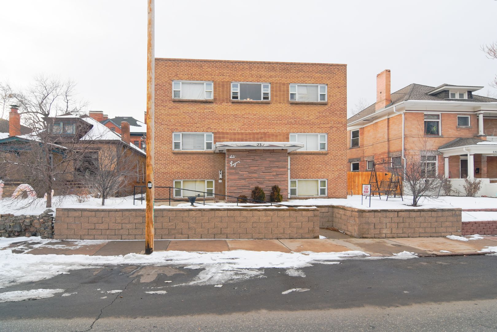 Denver Apartment: 231 N Logan St