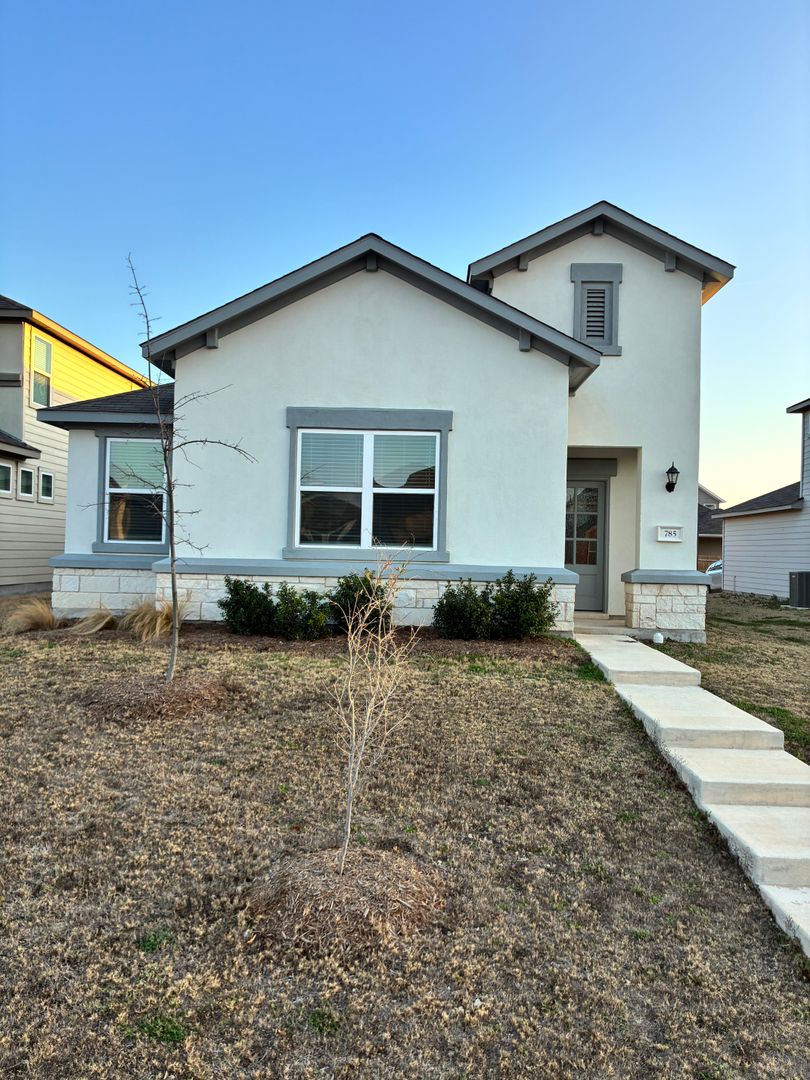 Liberty Hill House: 785 Long Run