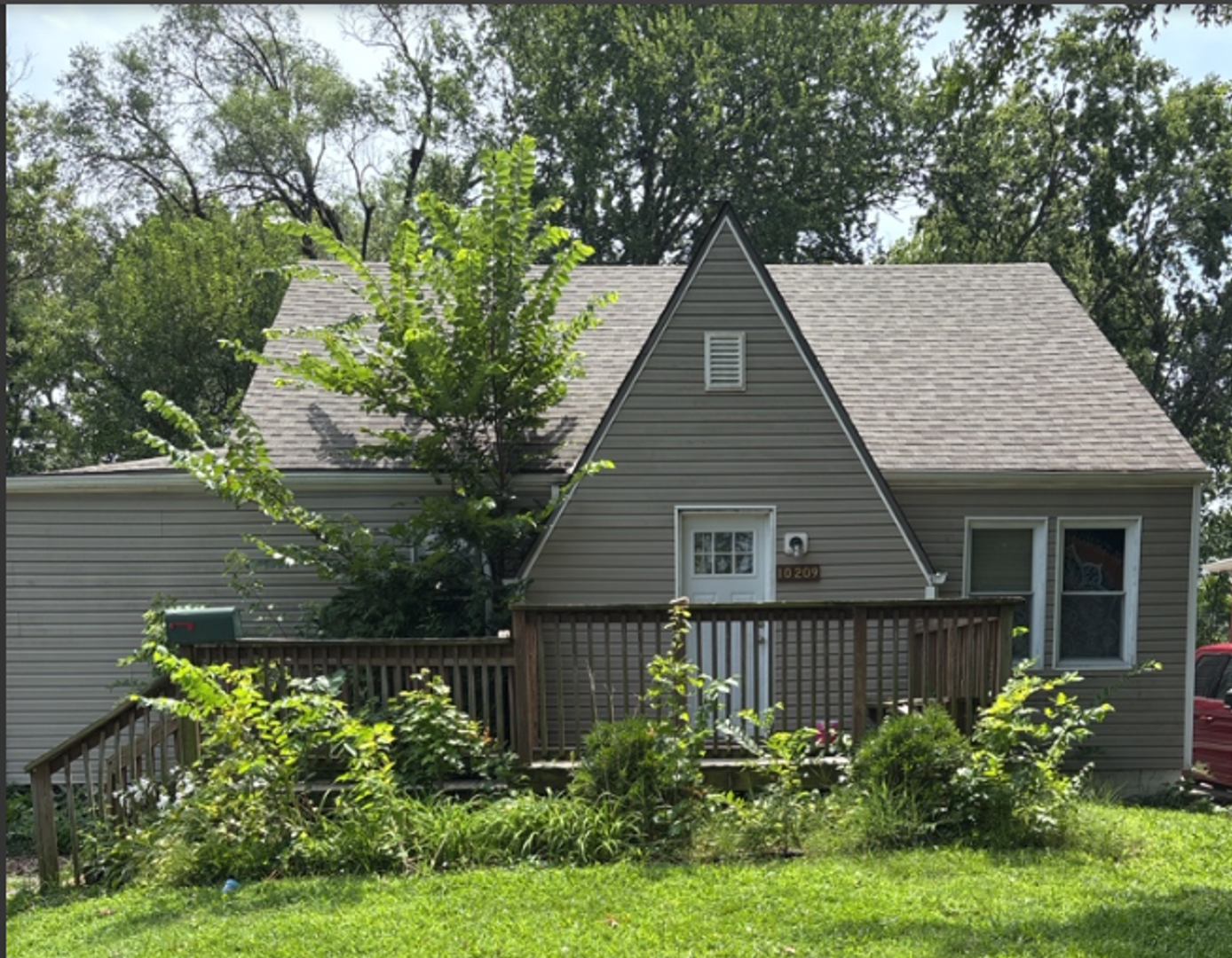 Raytown House: 10209 E 58th Ter