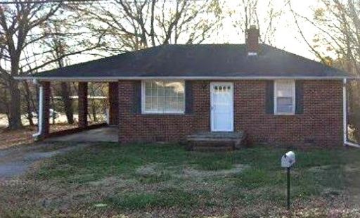 2BR Brick Ranch w/ Carport in Duncan