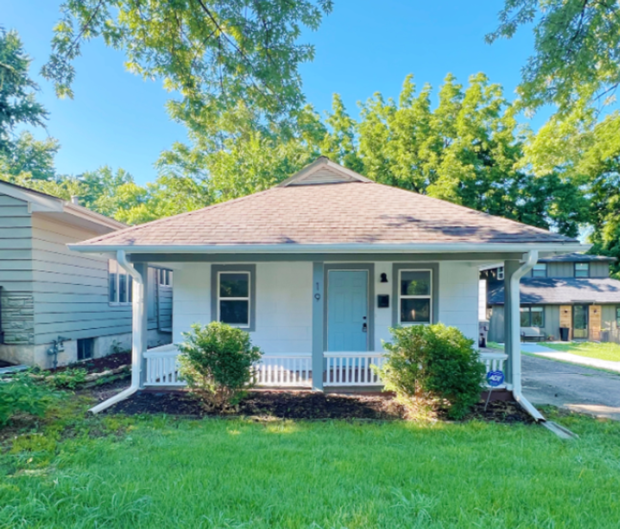 Kansas City House: 19 E 80th St