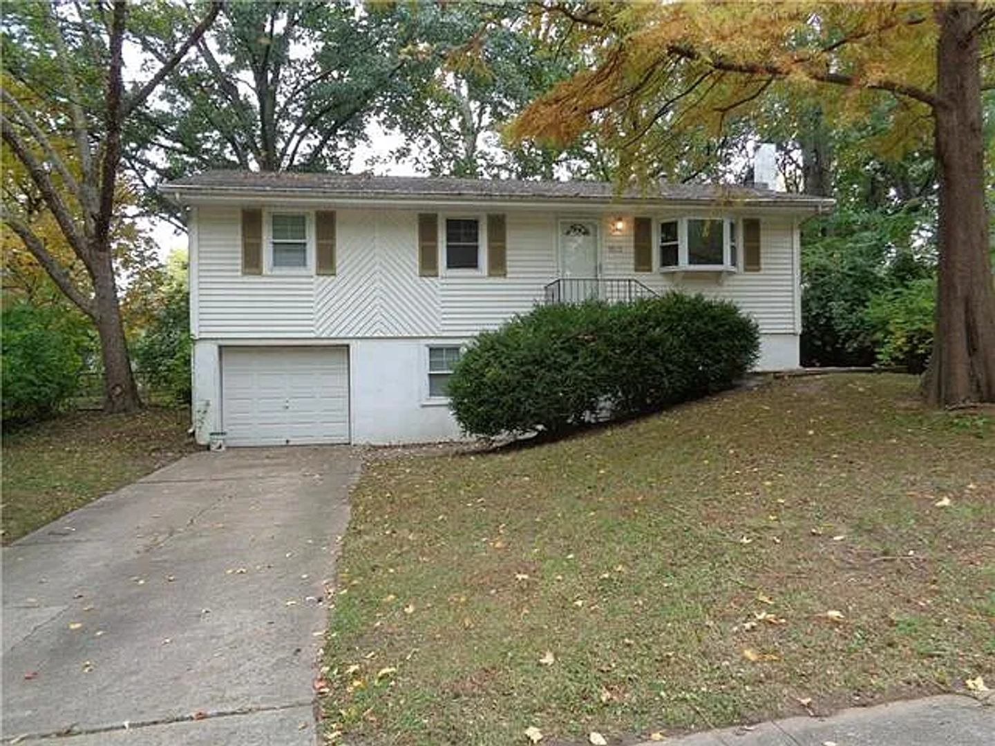 Liberty House: 1502 Mcclellan Dr