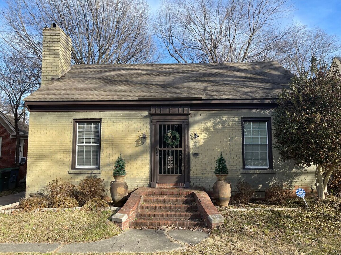 Memphis House: 970 N Barksdale St