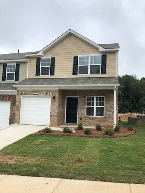 Beautiful 3BR 2.5BA TownHouse w/ In-Unit Laundry • Garage Parking • Stainless Kitchen in Charlotte – photo 1