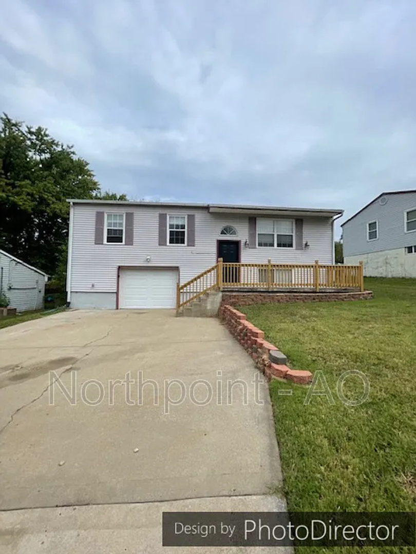 Kansas City House: 8316 Tauromee Ave