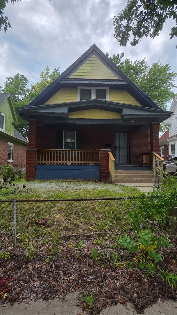 Kansas City House: 2508 Mersington Ave