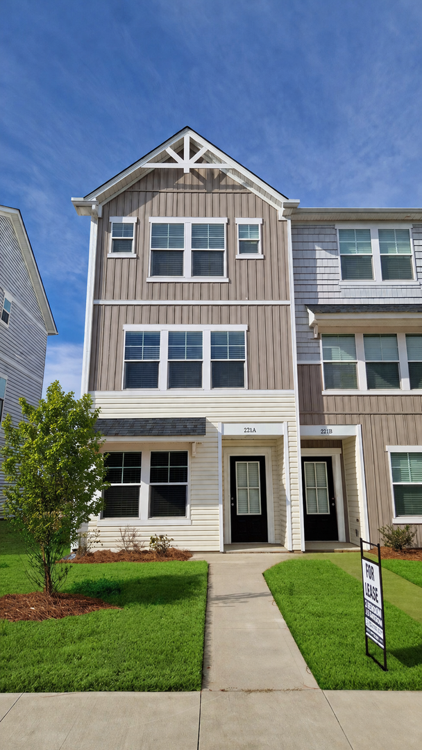 Mooresville Townhome: 221 Kennerly Ave