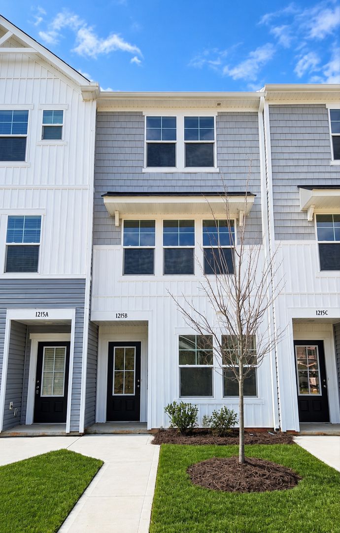 Mooresville Townhome: 1215 Briarhill Rd