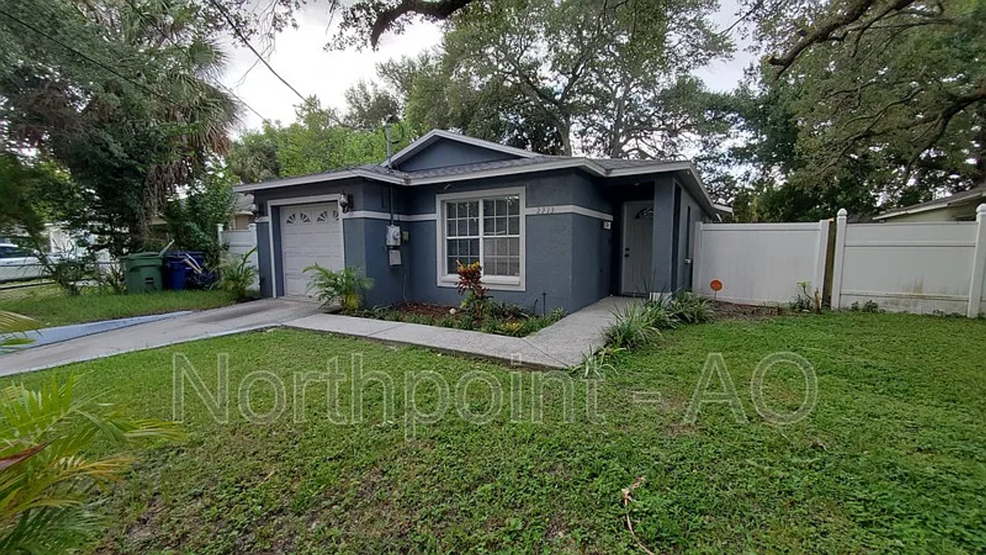 Tampa House: 2213 E 17th Ave