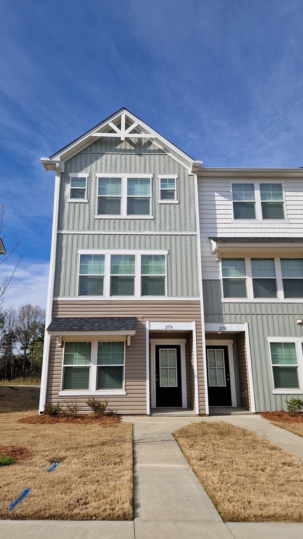 Mooresville Townhome: 217 Kennerly Ave