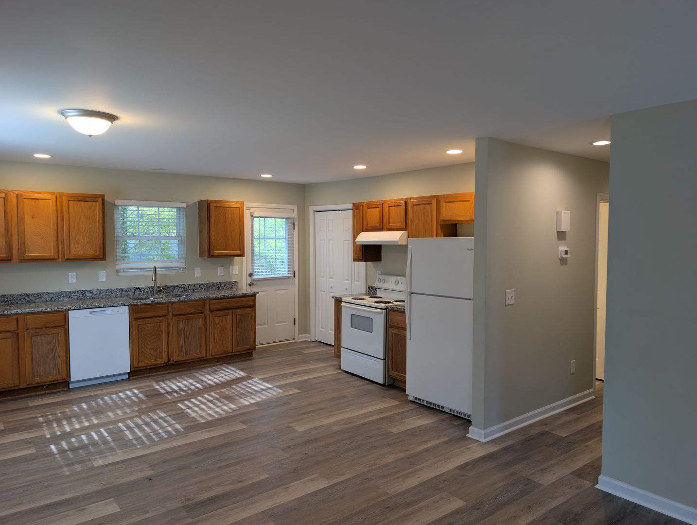 Durham House: 2711 Dearborn Dr