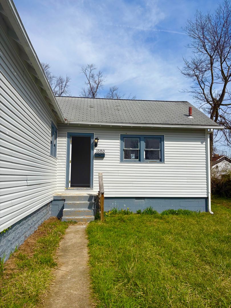 Columbus Apartment: 1572-1580 E Maynard Ave