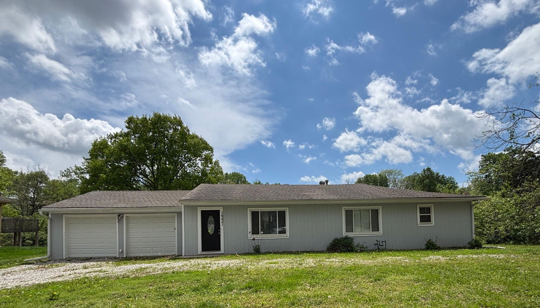 Independence House: 16421 E Crackerneck Rd