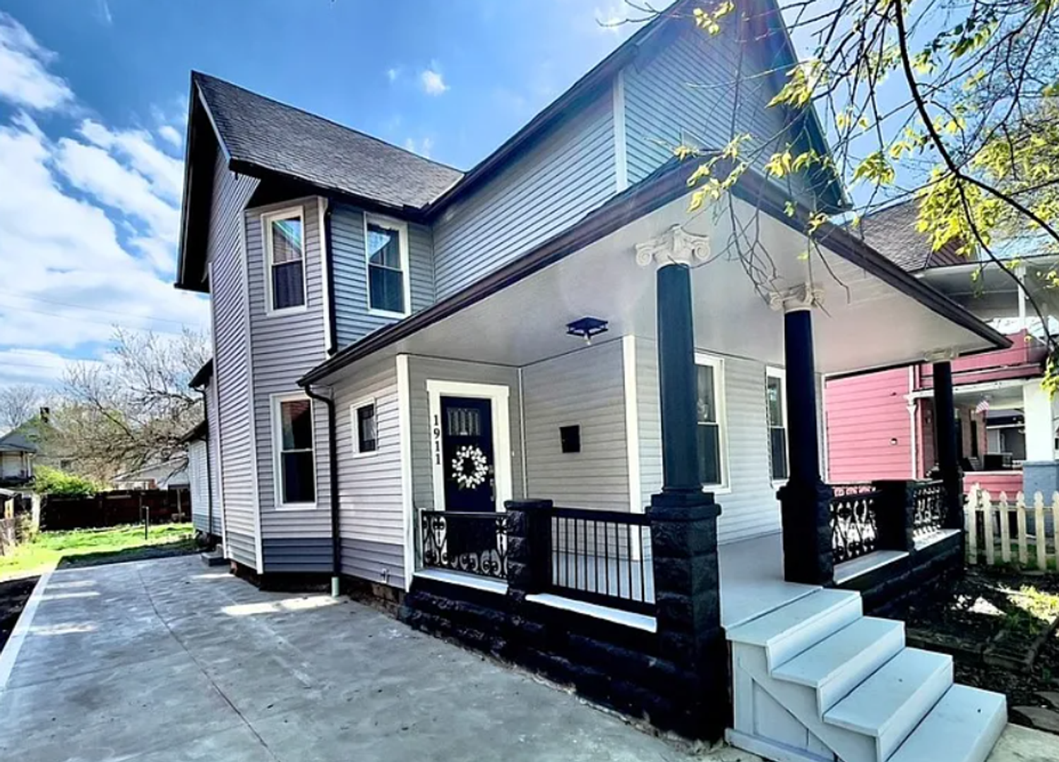 Cleveland House: 1911 Corning Ave