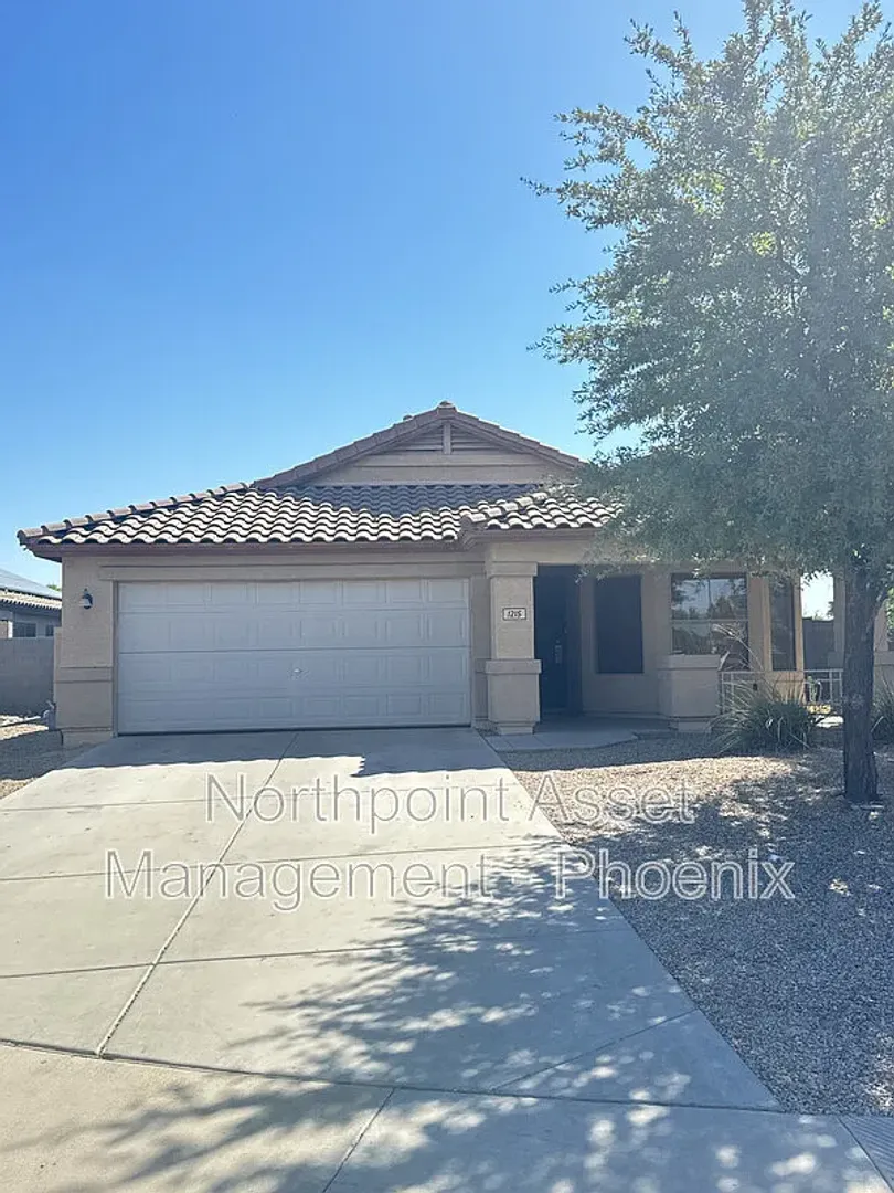 Goodyear House: 1215 N 158th Dr